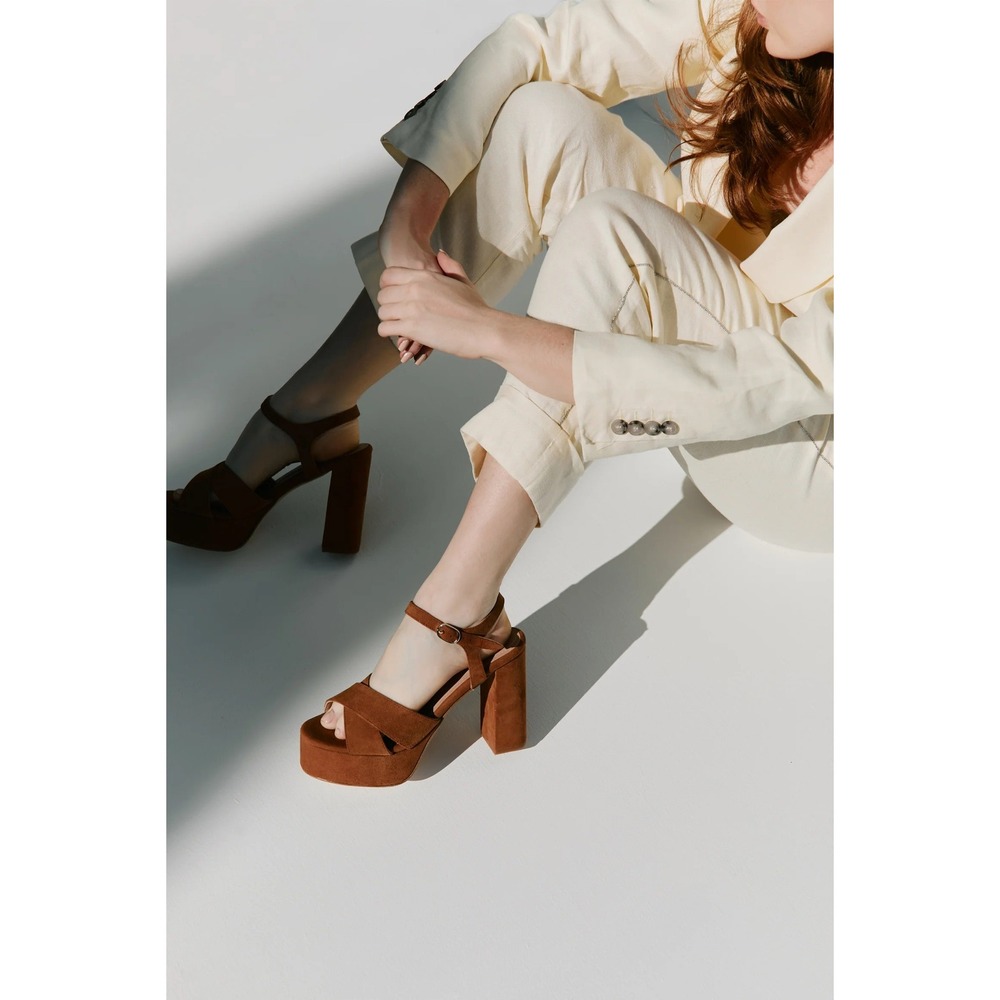 Bibi Lou Platform Sandals Size 9 Camel Brown Suede Buckle Ankle Strap Block Heel